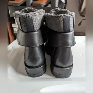 Reserved Footwear Mens  Faux Leather Cap Toe  Ankle Boots Black Size 8 like new. Reserved Footwear Caleb Men main image 3